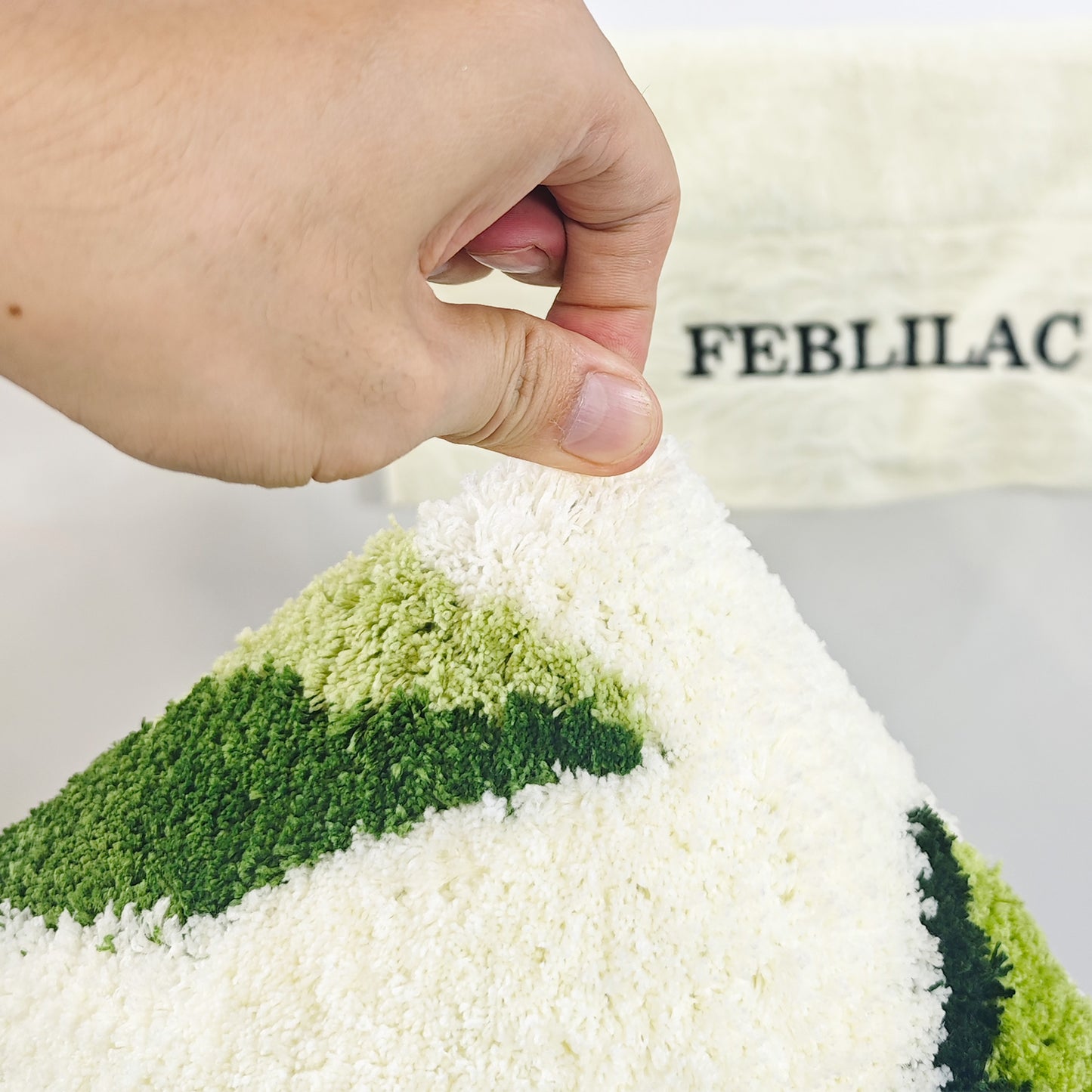 Feblilac Green Leaf Toilet Mat – Nature-Inspired U-Shaped Rug