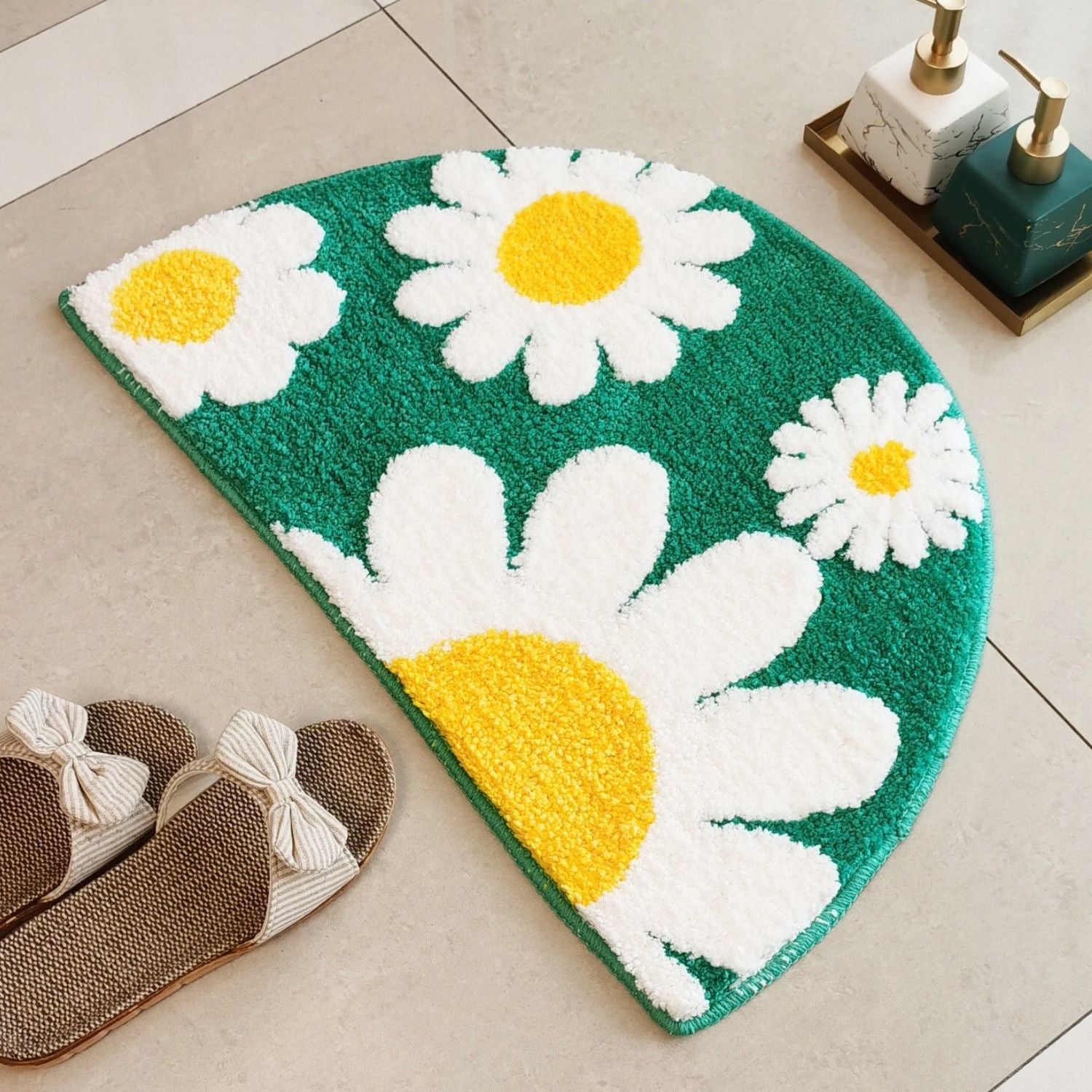 Green Semicircle Daisy Bathroom Mat, White Flower Bath Rug, Nature Bat –  Feblilac® Mat