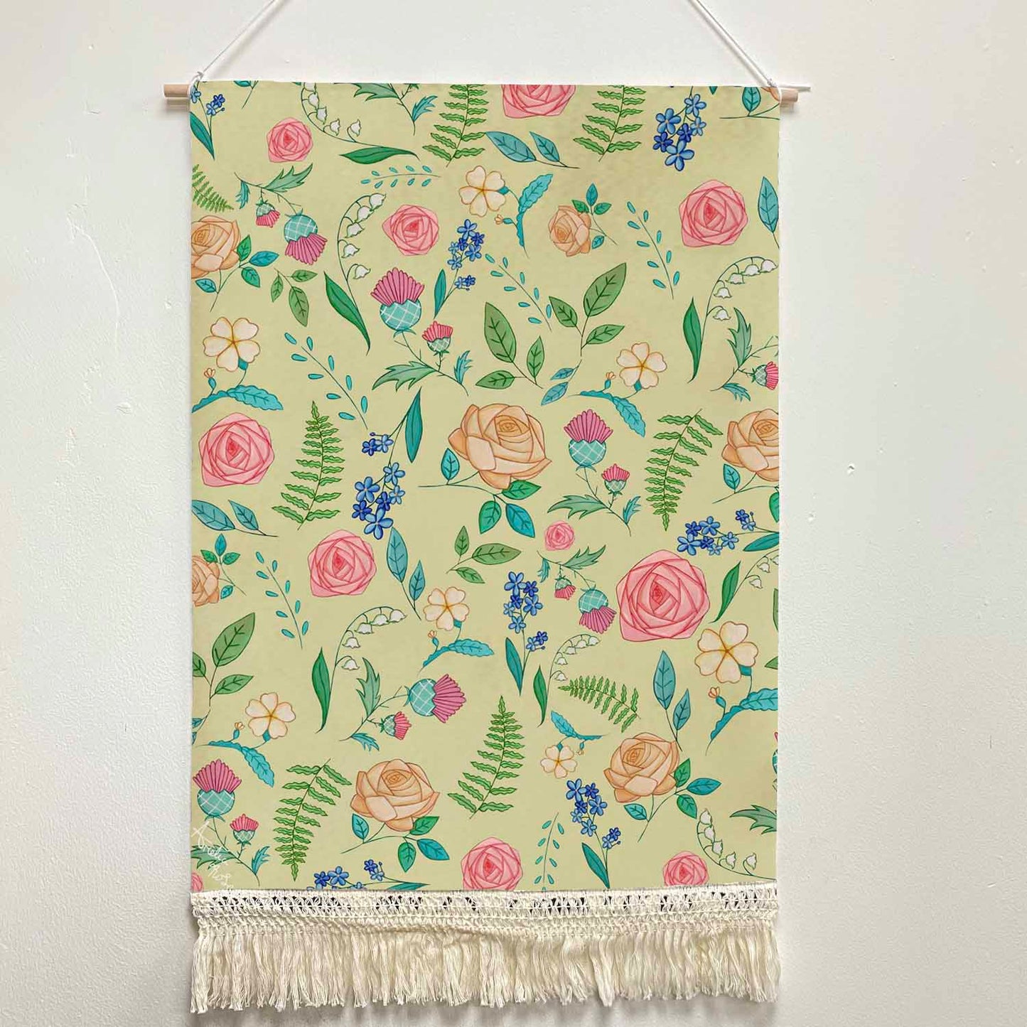 Feblilac The English Garden Handmade Macrame Hanging Wall Decor Art, Woven Tapestry, Wall Decoration by AmeliaRose Illustrations from UK