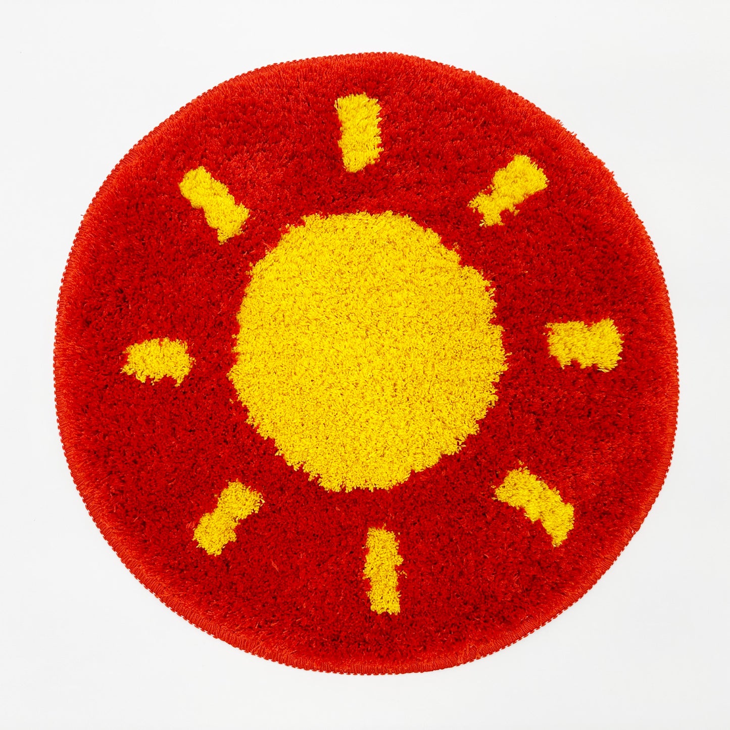 Feblilac Red Background Yellow Sun Tufted Bath Mat