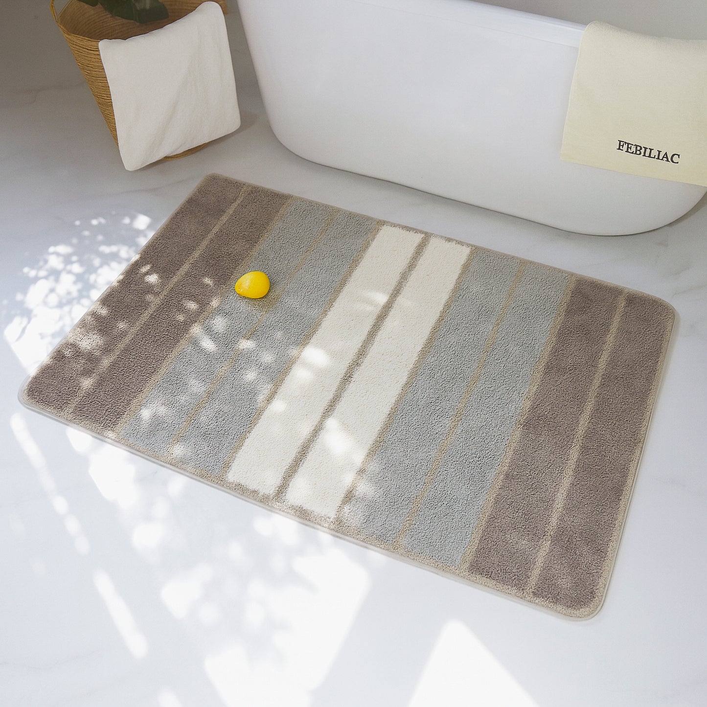 Color Stripes Bath Mat