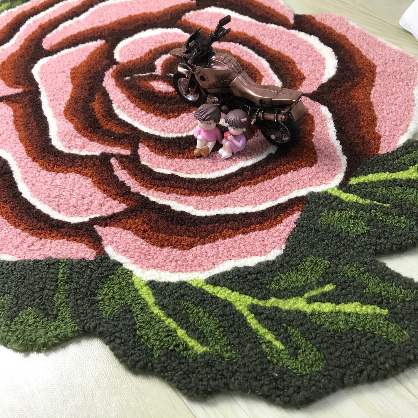 Feblilac Coffee Rose Tufted Bath Mat