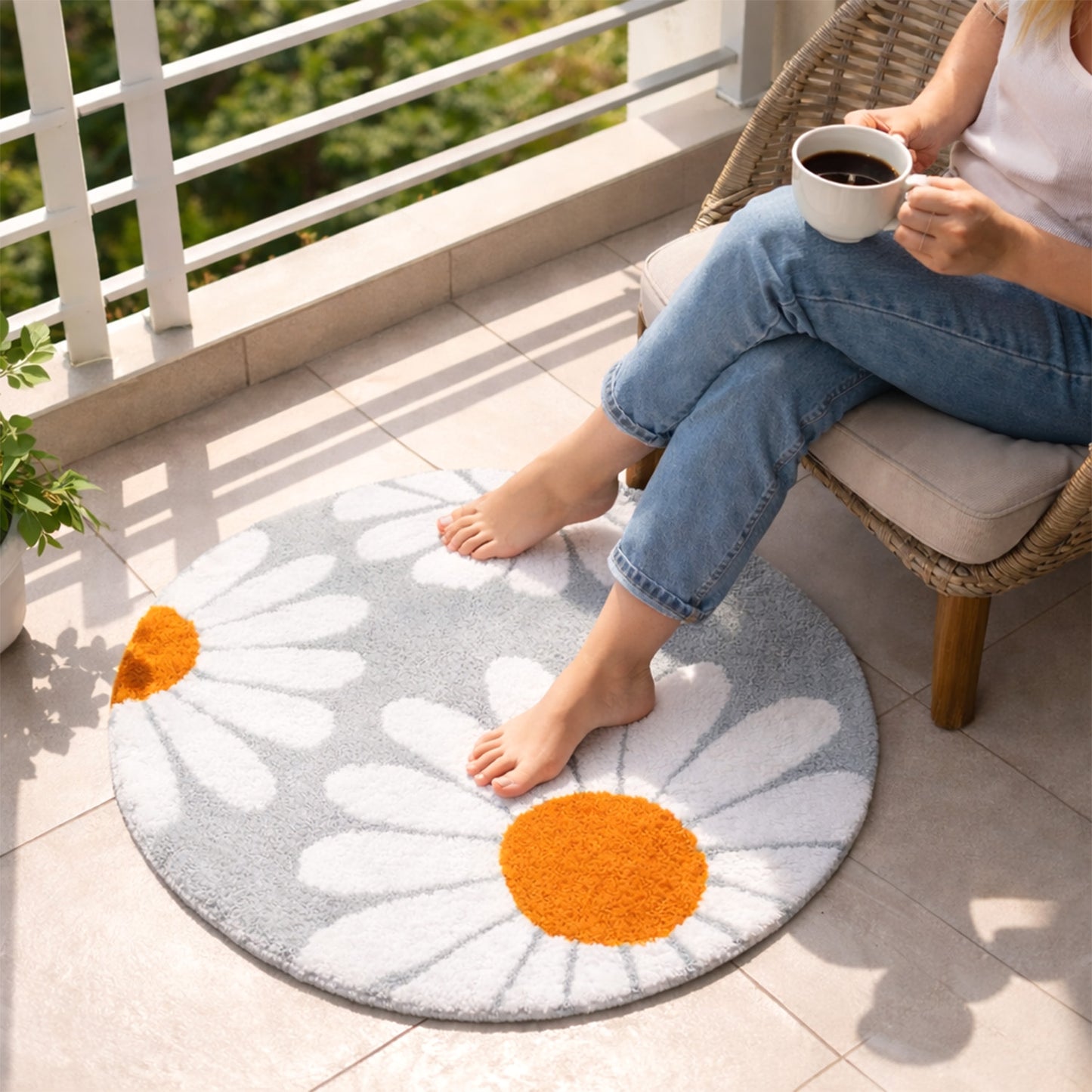 Feblilac Daisy Round Bath Mat | Floral Tufted Non-Slip Absorbent Rug