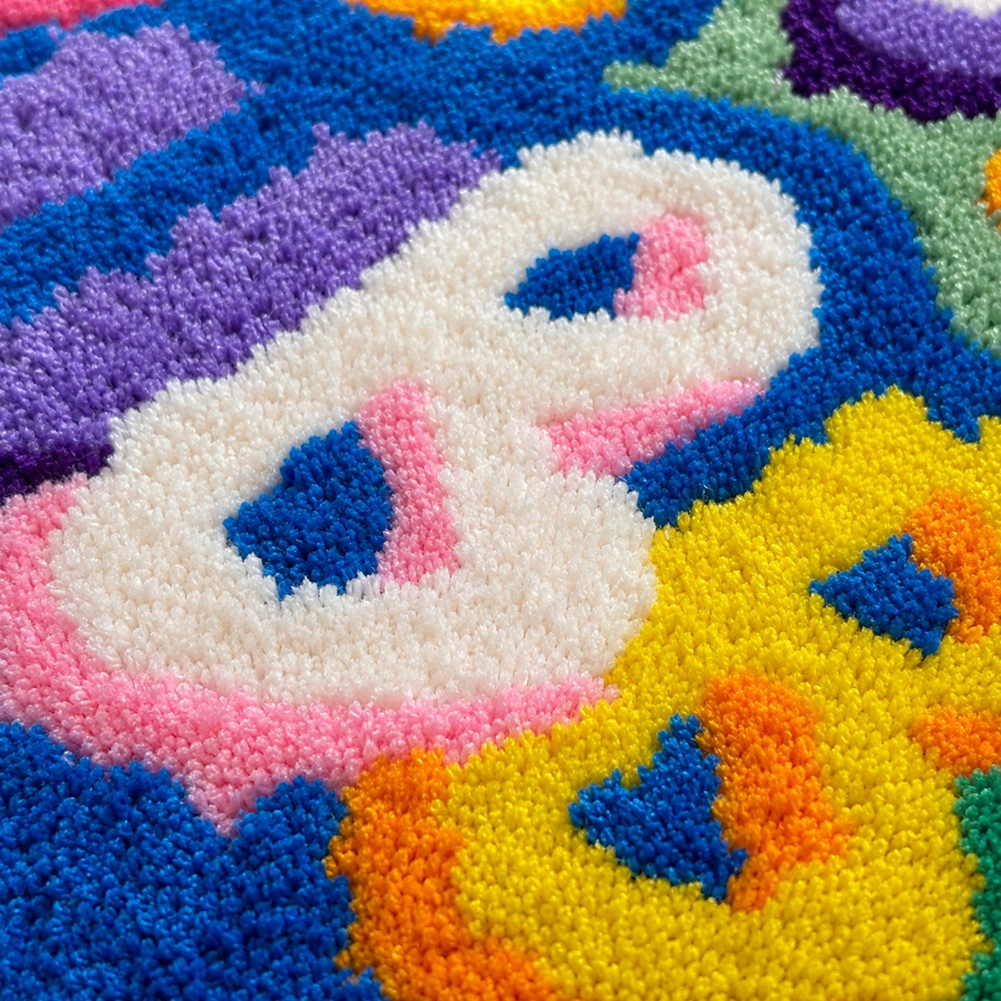 Colorful Bubble Time Tufted Bath Mat, Retro Letter Bathroom Rug