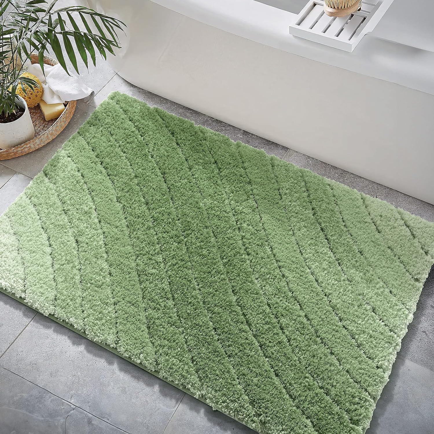 Feblilac Solid Tufted Bath Mat, Curved Line Art Bathroom Rug