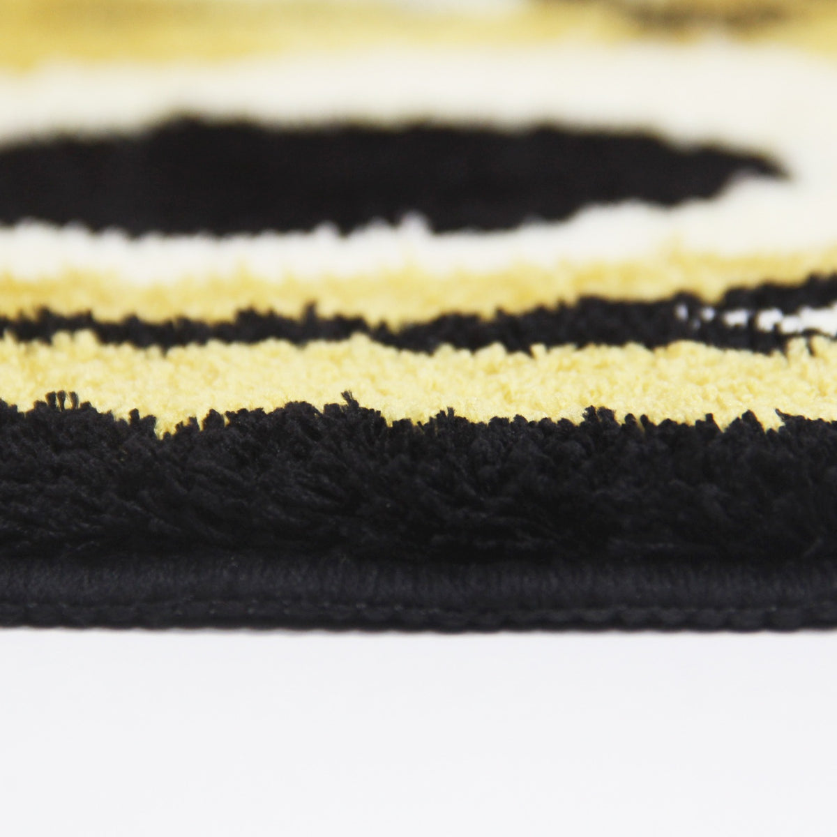 Feblilac Koinobori Carp Flag Earth Yellow Tufted Bath Mat