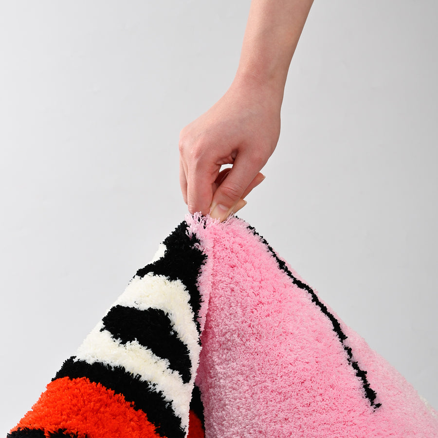 Feblilac Ohh Red Tongue Tufted Bath Mat - view 4