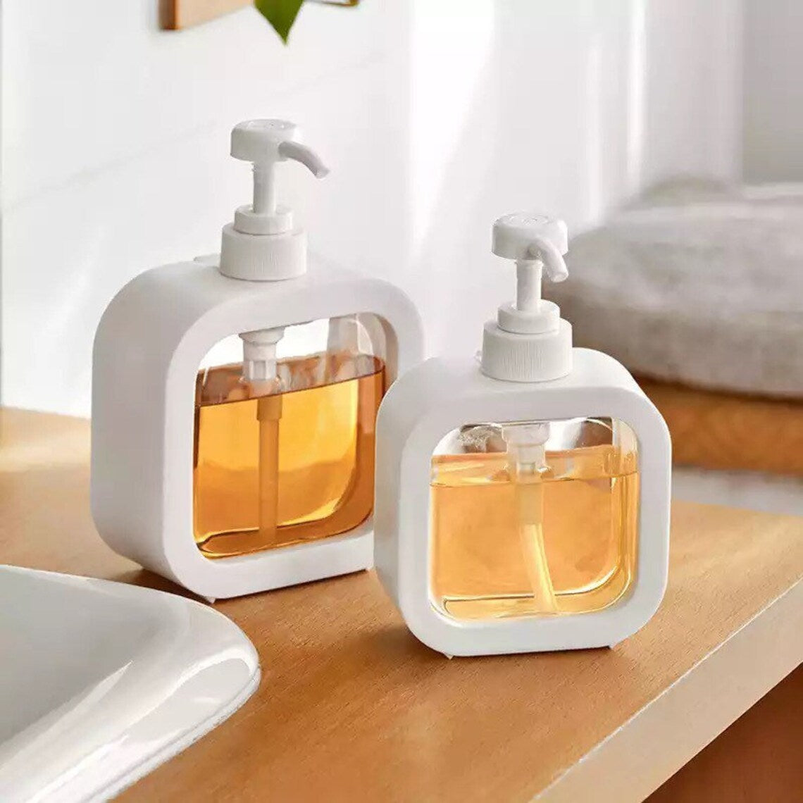 Transparent Soap Dispenser for Bathroom Kitchen, White Plastic Pump Bottle