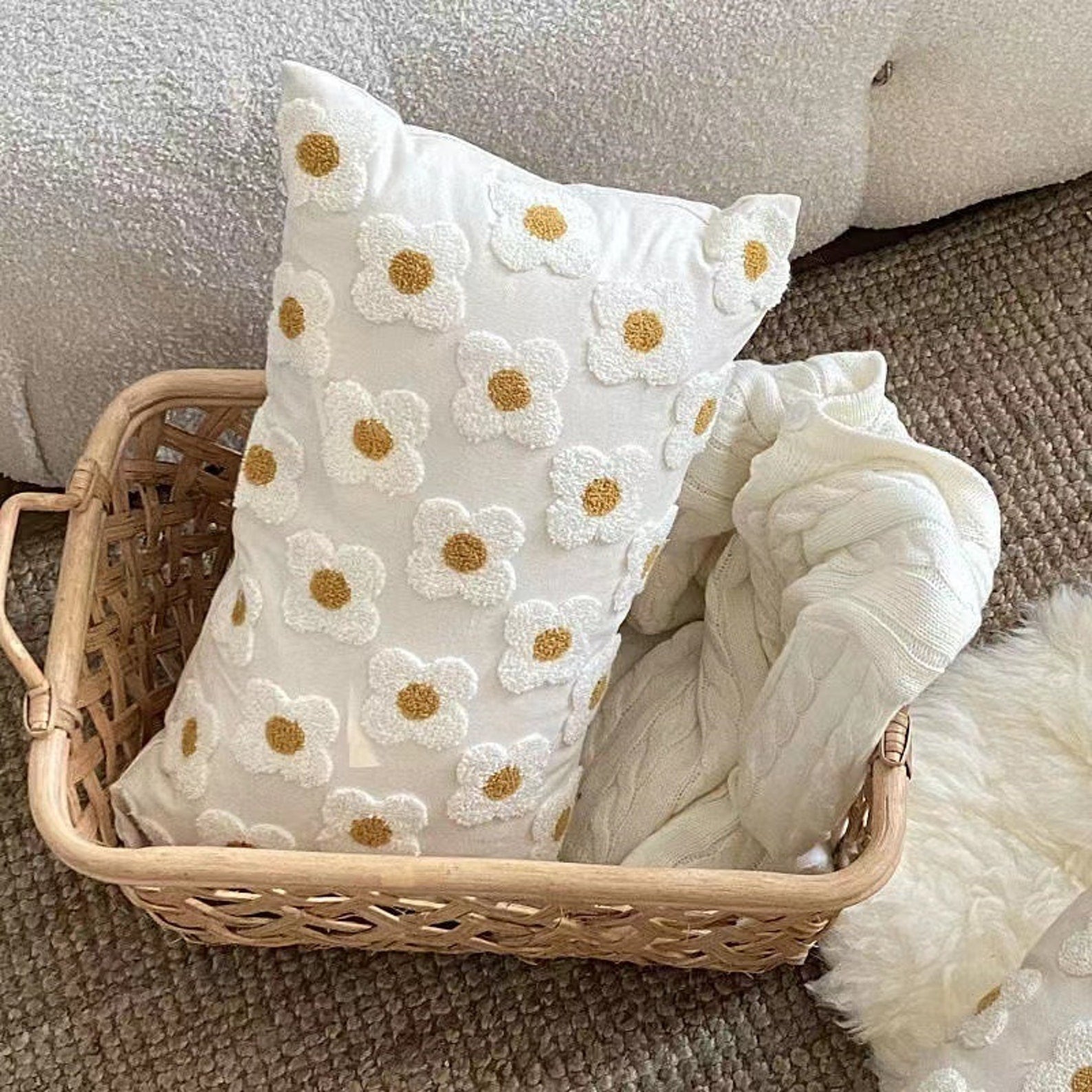 Vintage Daisy Pattern Pillowcase, Cute Flower Pillow Cover, Bedroom Living Room Home Decor