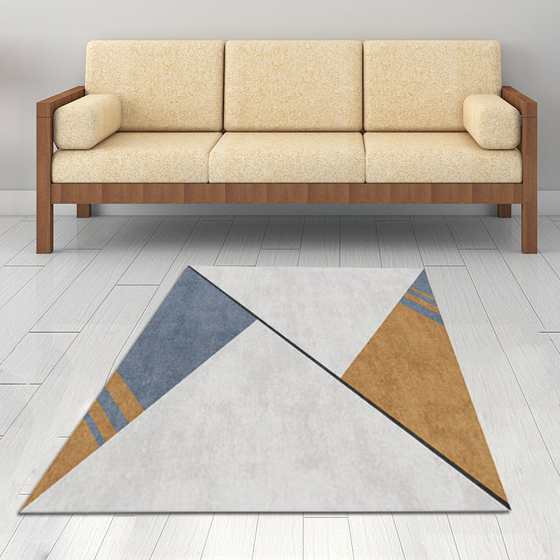 Irregular Bedroom Rug in Grey Modern Colorblock Triangle Pattern Area Rug Polyester Non-Slip Carpet