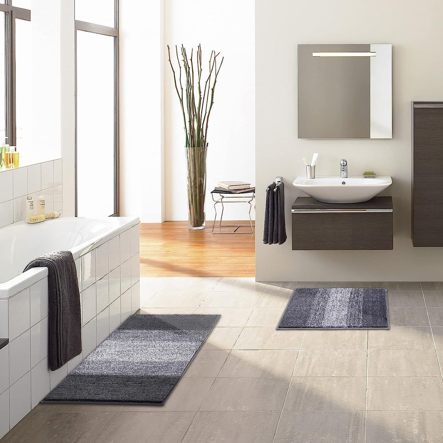 Soft Bathroom Rugs, Non-Slip Water Absorbent Bath Mat, Simple Style Bathroom Decor