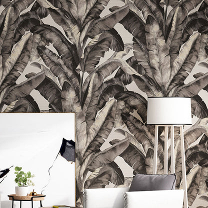 Tropical Banana Leaf Wall Covering for Accent Wall Contemporary Wallpaper, 33' by 20.5" Black Clearhalo 'Modern wall decor' 'Modern' 'Tropical wall decor' 'Tropical' 'Wallpaper' Wall Decor' 984665