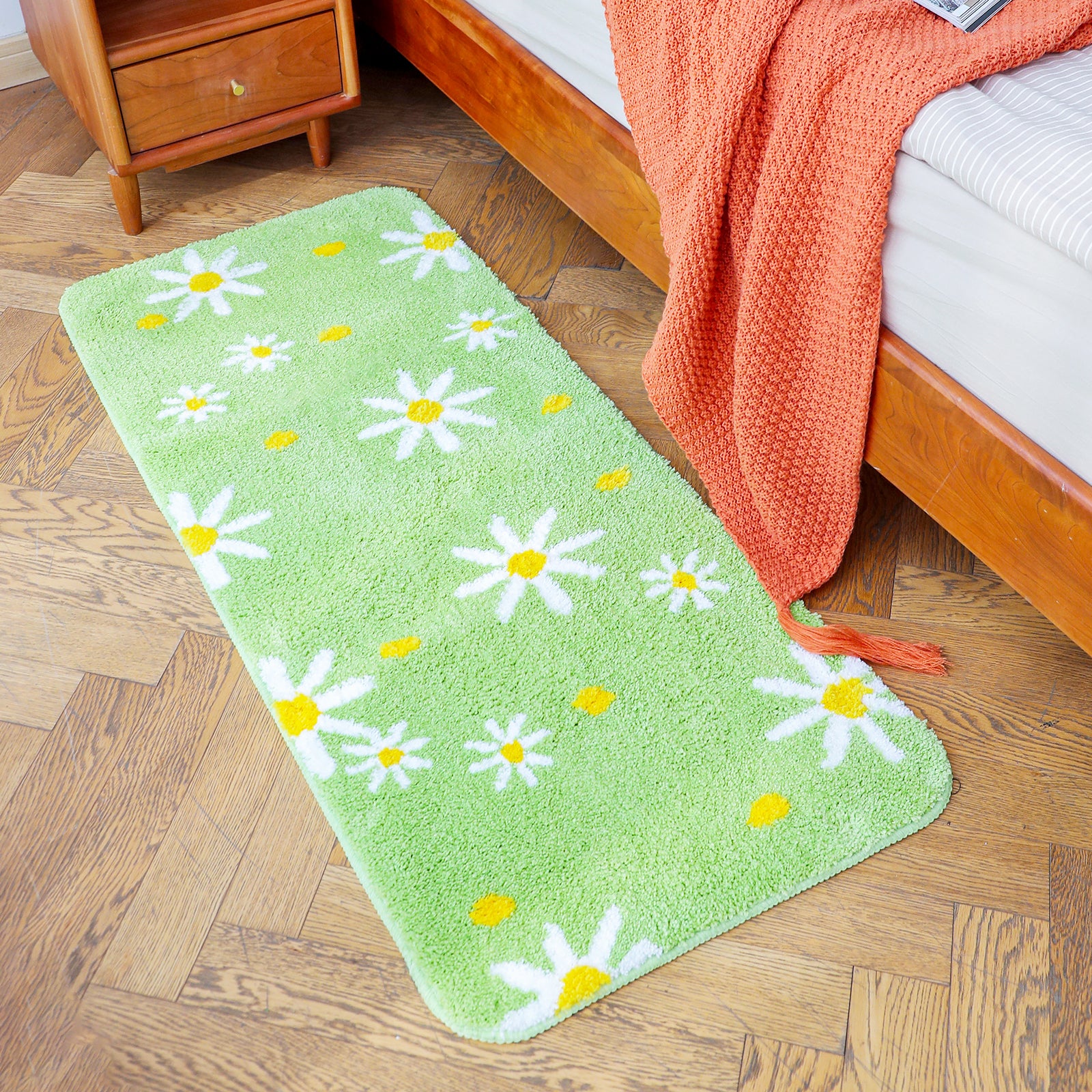Green White Daisy Runner Mat for Bedroom, Cute Floral Extra Long Rug ...