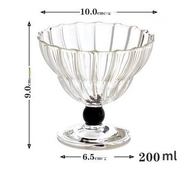 Scallop Glass with Black Globe