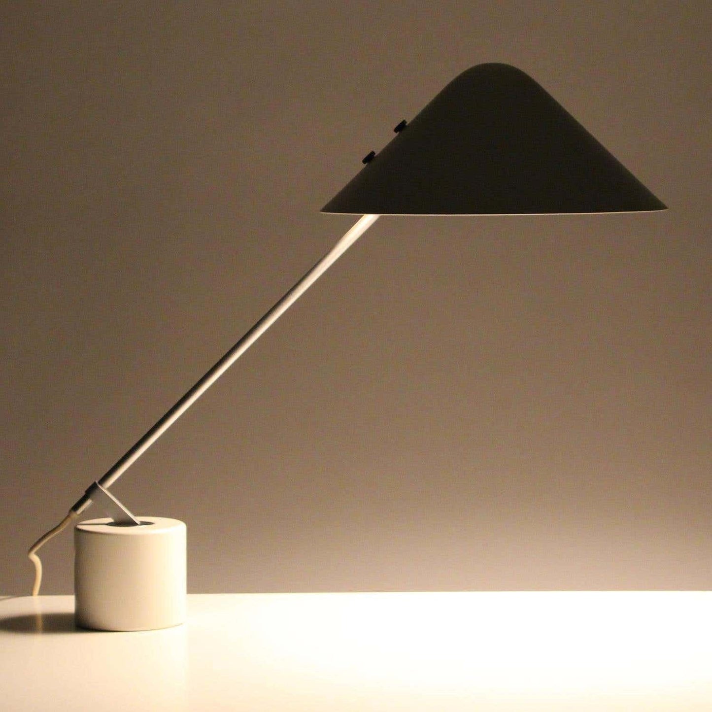 Small Hat Table Lamp