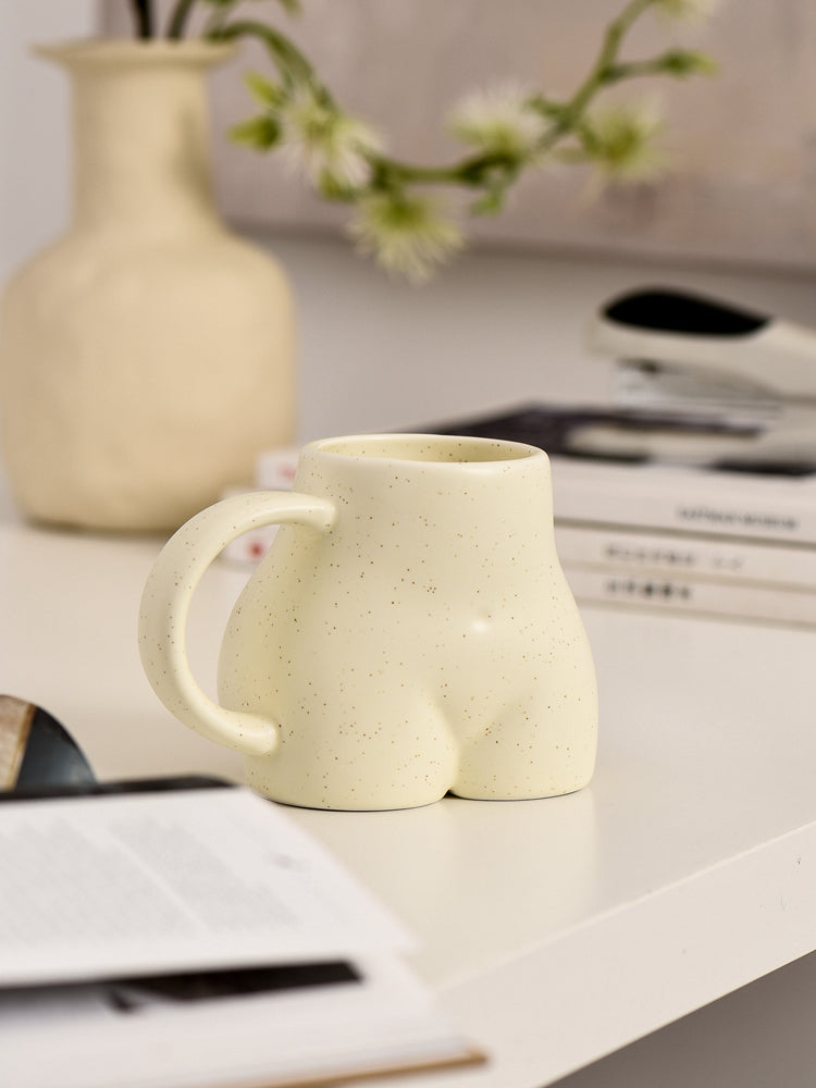 Fun Beige Bottom Ceramic Mug, Creative Butt-Shape Cup