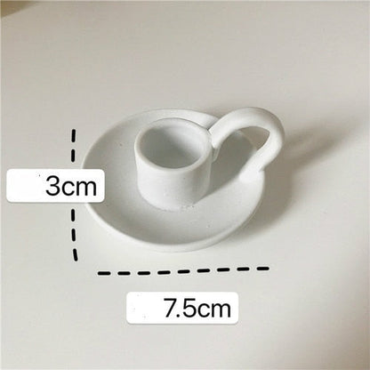 Ceramic Curvy Candleholder with Handle